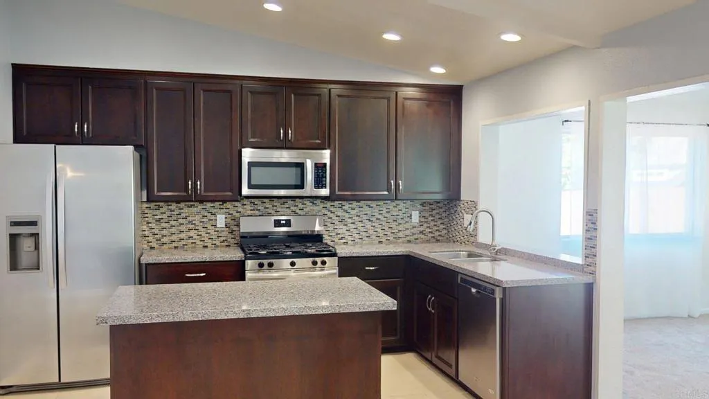 6310 Decanture Street, San Diego, California 92120 home-pic-4